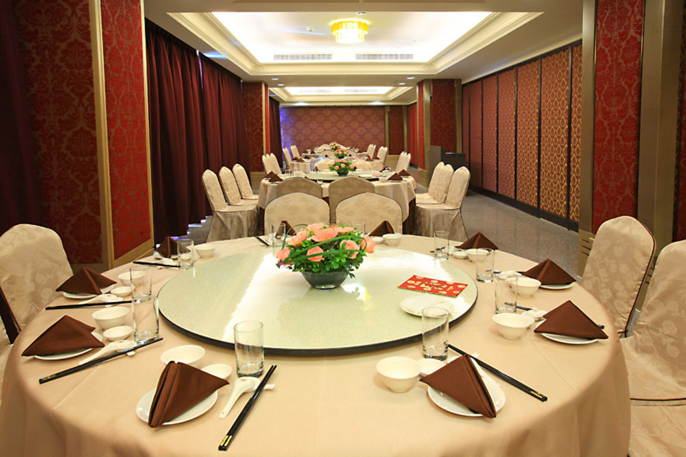 Shinkansen Grand Hotel Taichung Exterior foto